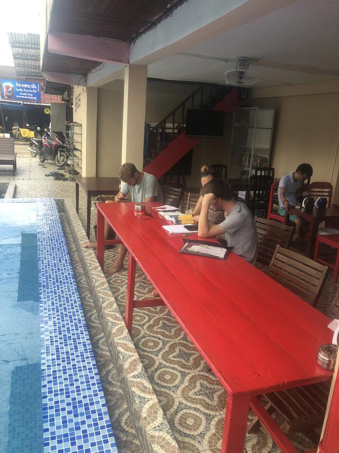 Real Vang Vieng Backpacker Hostel ภายนอก รูปภาพ