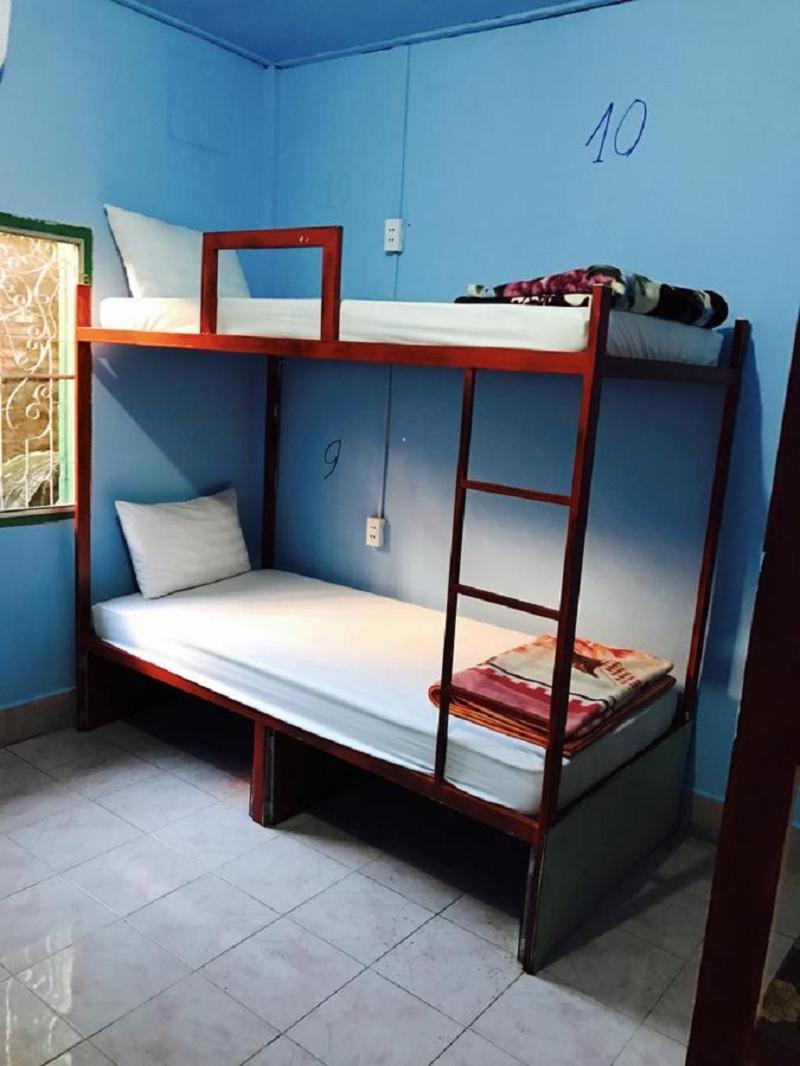 Real Vang Vieng Backpacker Hostel ภายนอก รูปภาพ