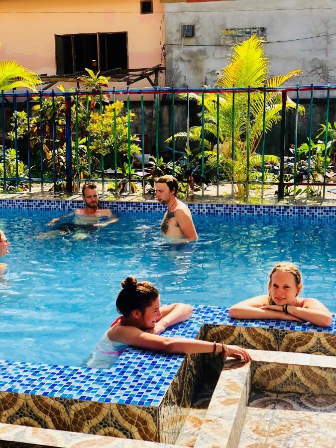 Real Vang Vieng Backpacker Hostel ภายนอก รูปภาพ